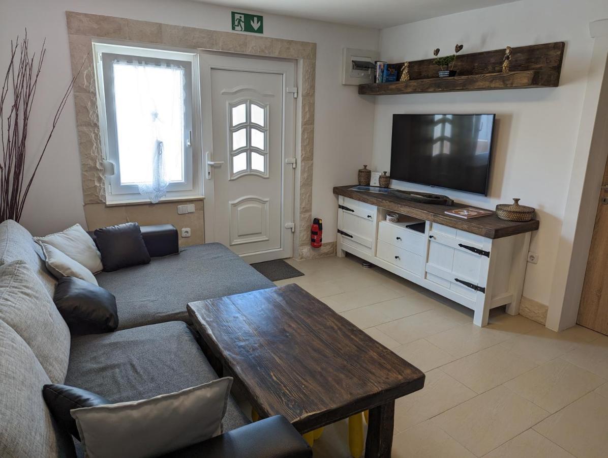 Apartment Lipa Vir Exteriér fotografie